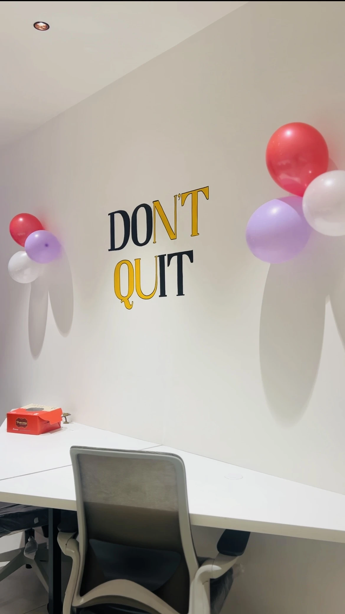 Motivational wall design in ENVINTO's new office